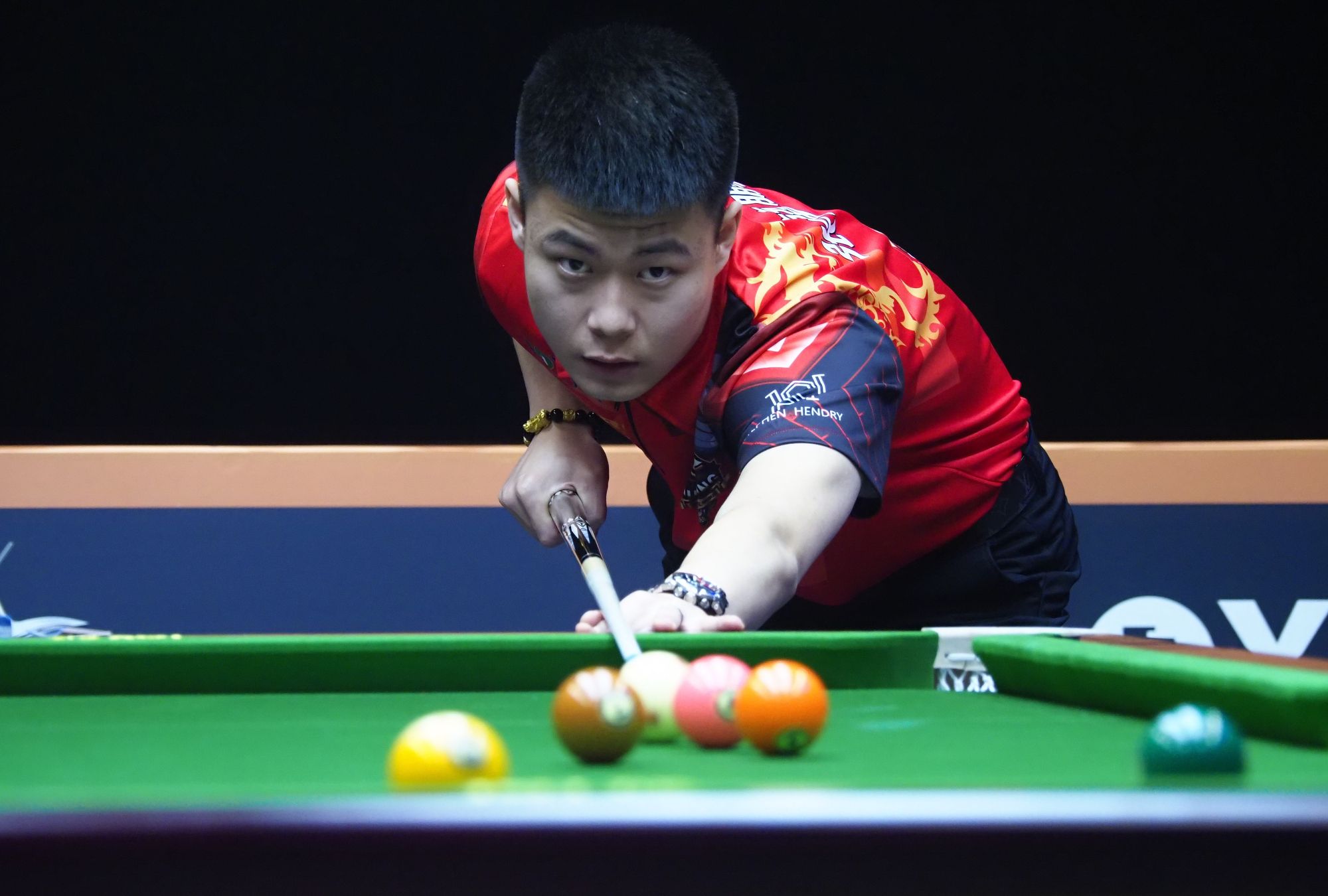 加强基础设 加强基础设