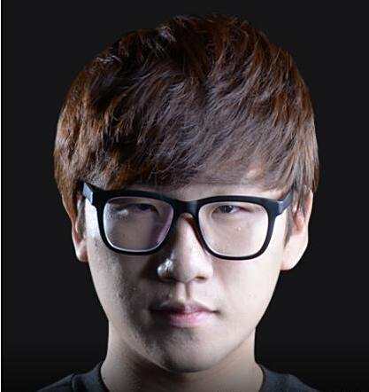 反击中展现 反击中展现